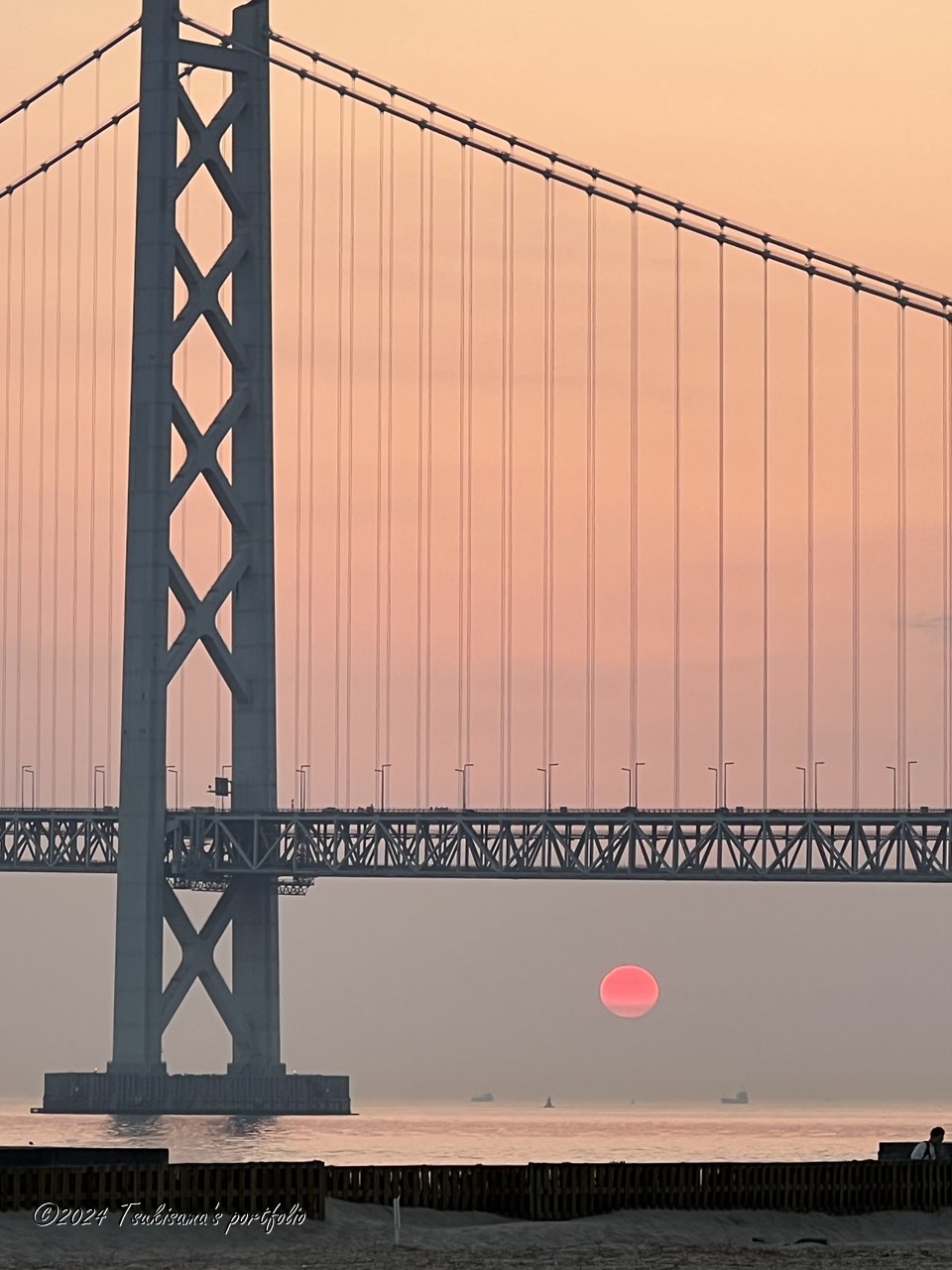 iphoneのカメラでも太陽(夕日)が撮れる。そう思った写真。 iphone 13 pro max