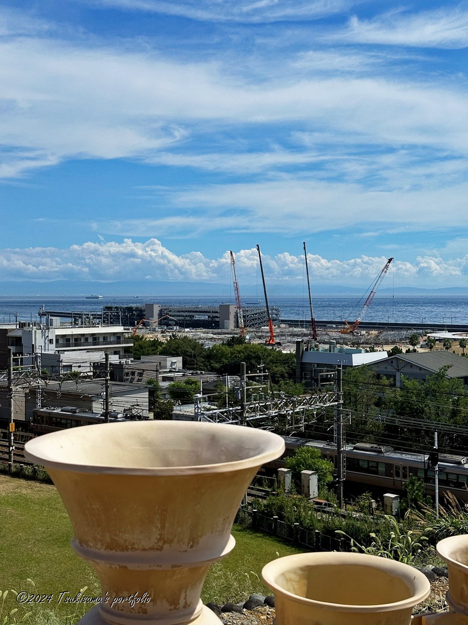 ちょっと登っただけで結構な範囲が見渡せます。iphone 14 pro