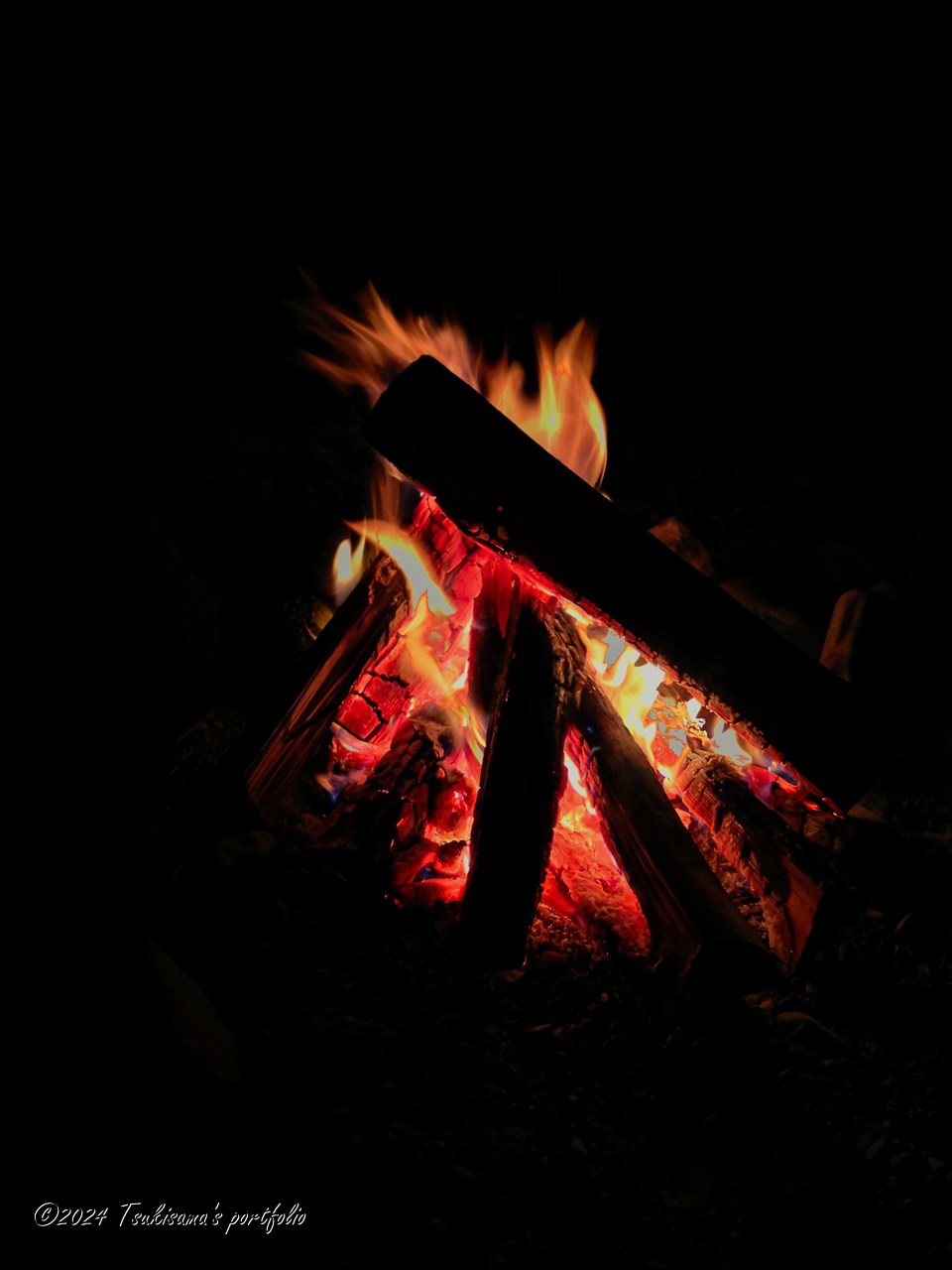 川湯温泉野営場での焚火。iphone 5