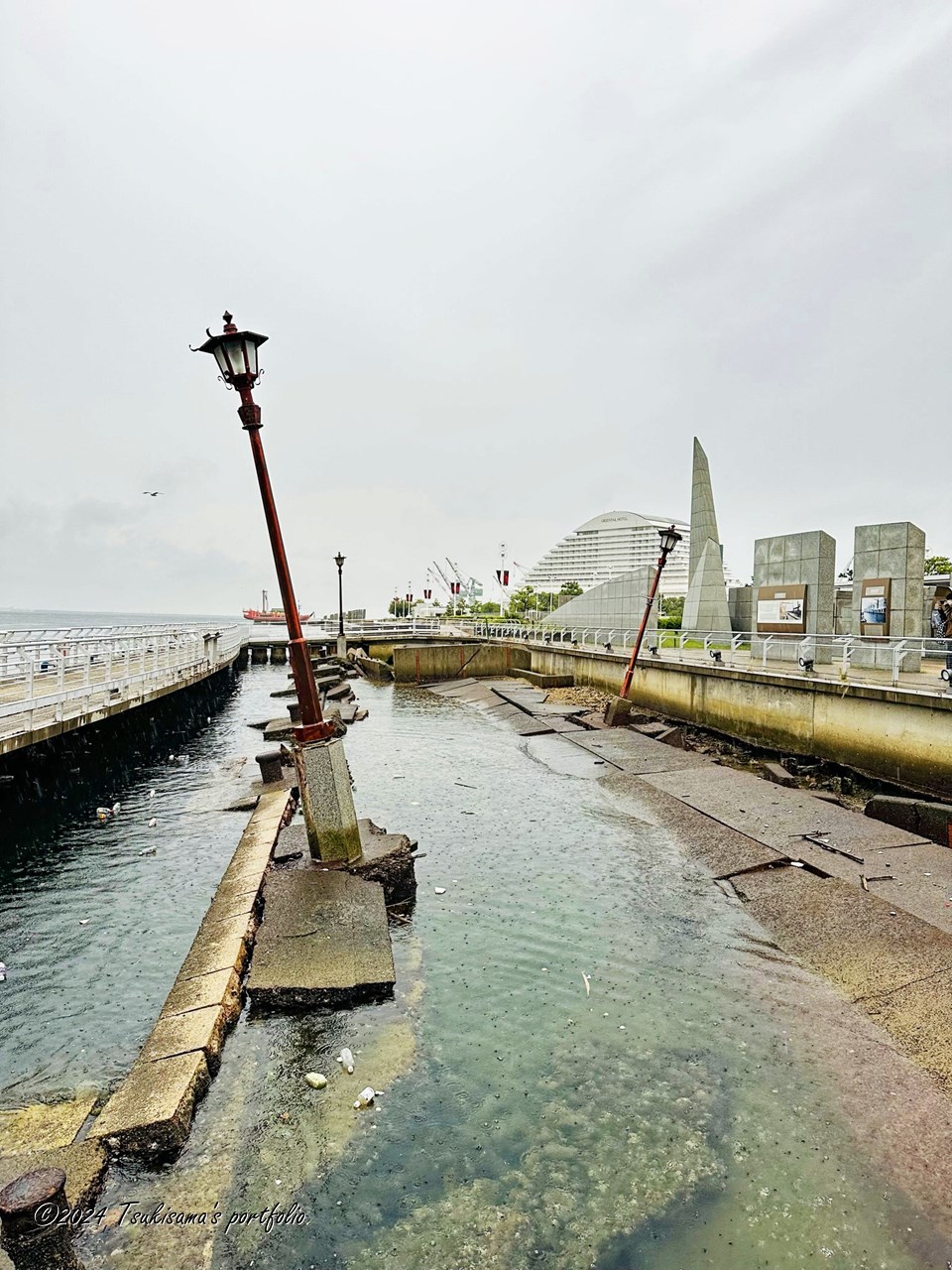 今年で29年目の1月17日。 どういうわけか結婚して29年目、と同じ年。 「防災」と一言では言えるけど、根本的な何かが足りていないようにいつも思い、それが何か考え続けて今に至る、ワタシにはそういう日。 iphone 14 pro (2022/10/9)