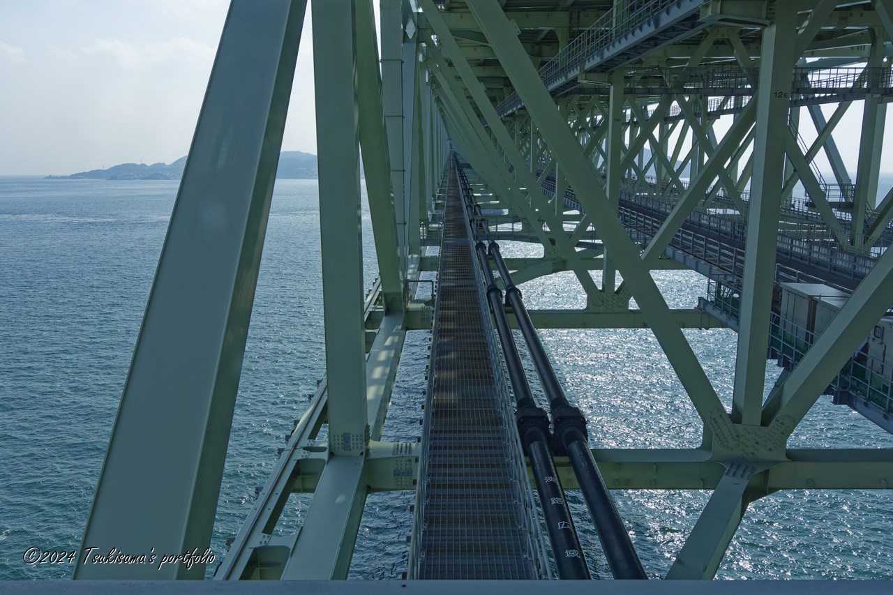 舞子海上プロムナードから見た明石海峡大橋。SONY Cyber-Shot RX100