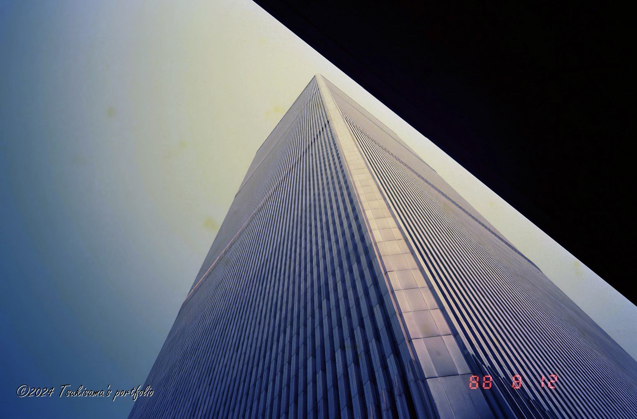 在りし日の世界貿易センタービル(1988/8/12)PENTAX PC35AF-M DATE + FujiFilm Fuji color 400