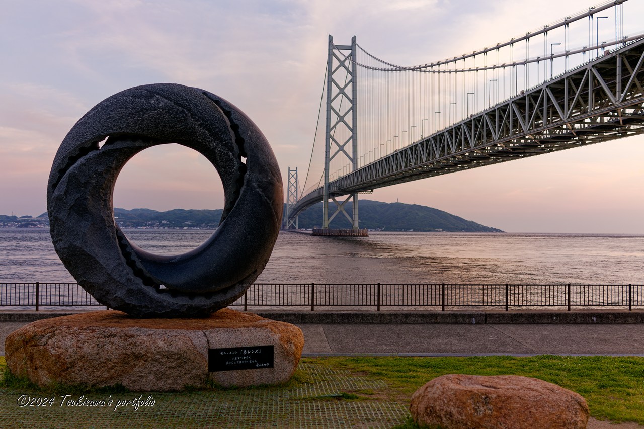 夢レンズ全景を橋と並べて。 SONY Cyber-Shot RX1RII