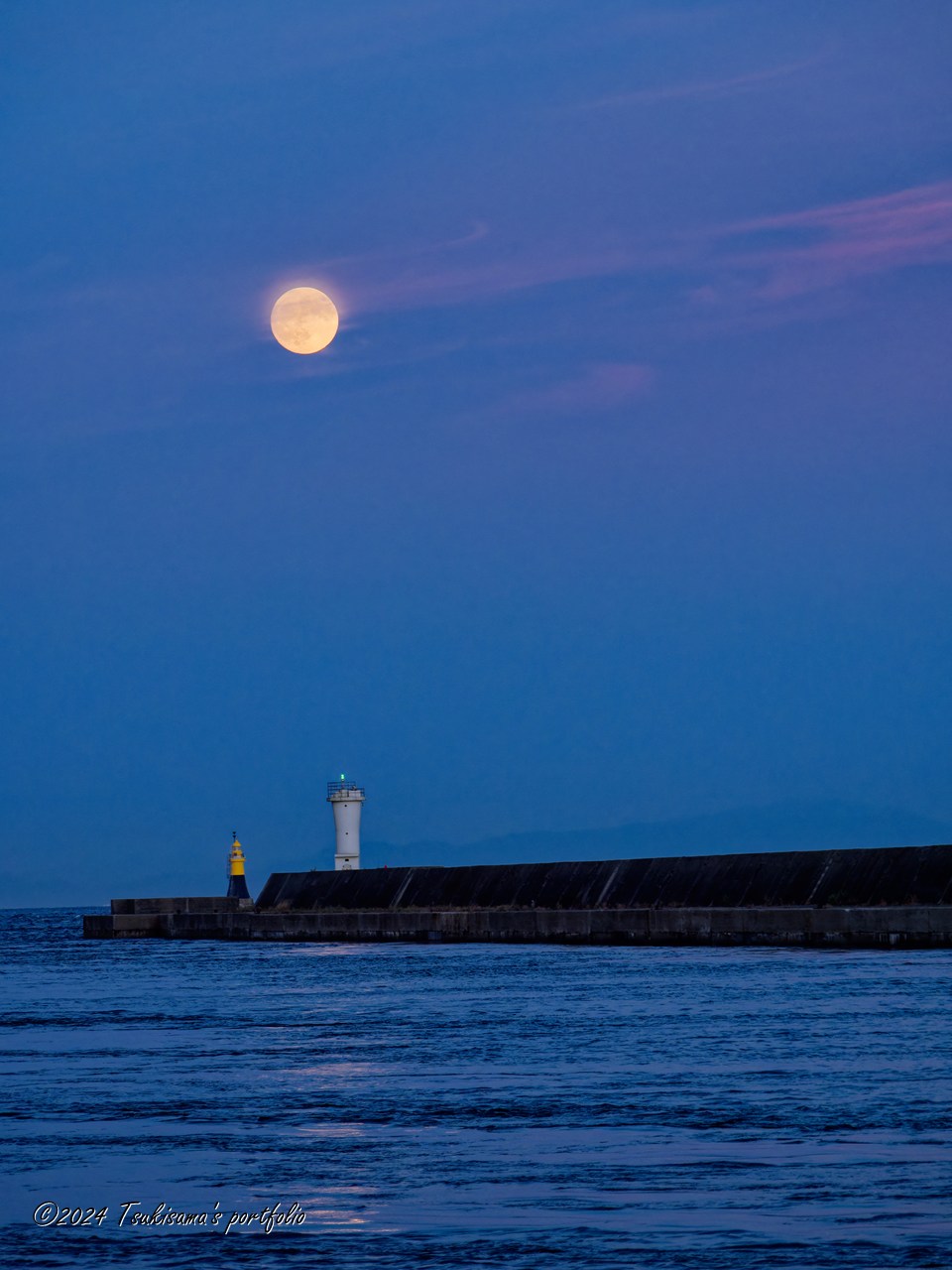 満月、は明日ですね。。。 OLYMPUS OM-D E-M1 MarkIII + M.ZUIKO DIGITAL ED 12-100mm F4.0 IS PRO