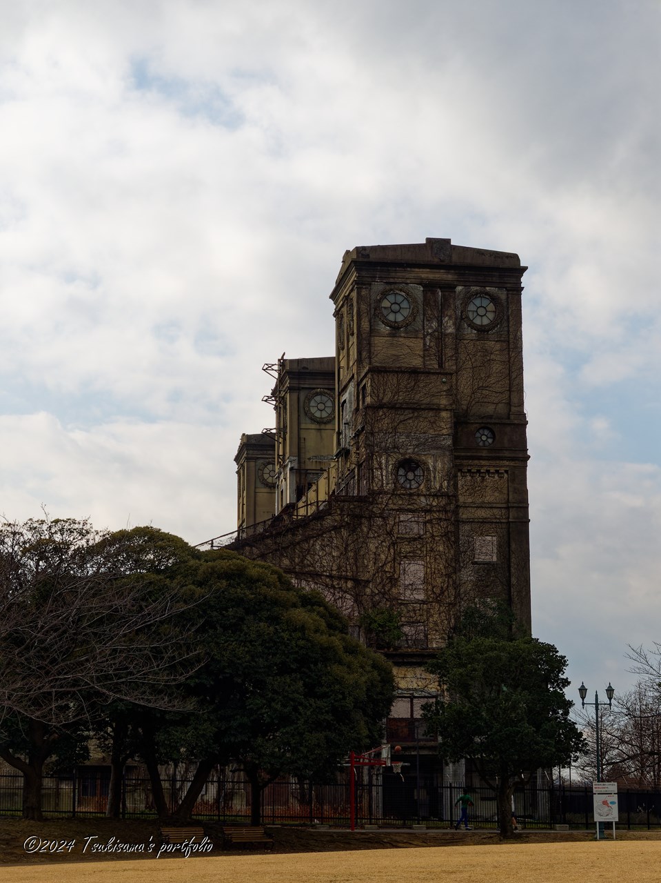 OLYMPUS OM-D E-M1 + LUMIX G X VARIO PZ 14-42mm F3.5-5.6 ASPH 根岸競馬場跡