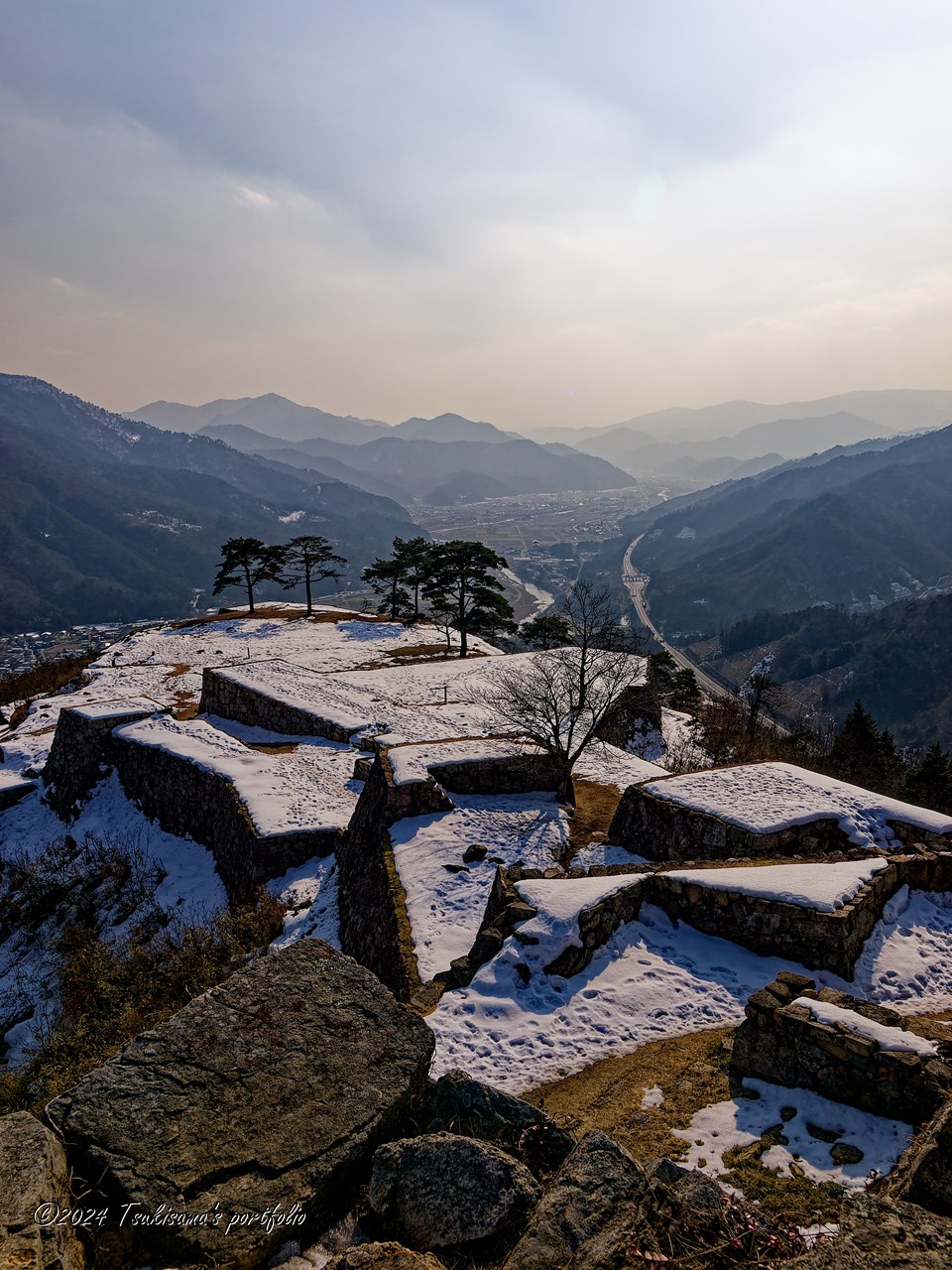積雪した天空の城 竹田城跡 OLYMPUS E-3 + ZUIKO DIGITAL 14-54mm F2.8-3.5