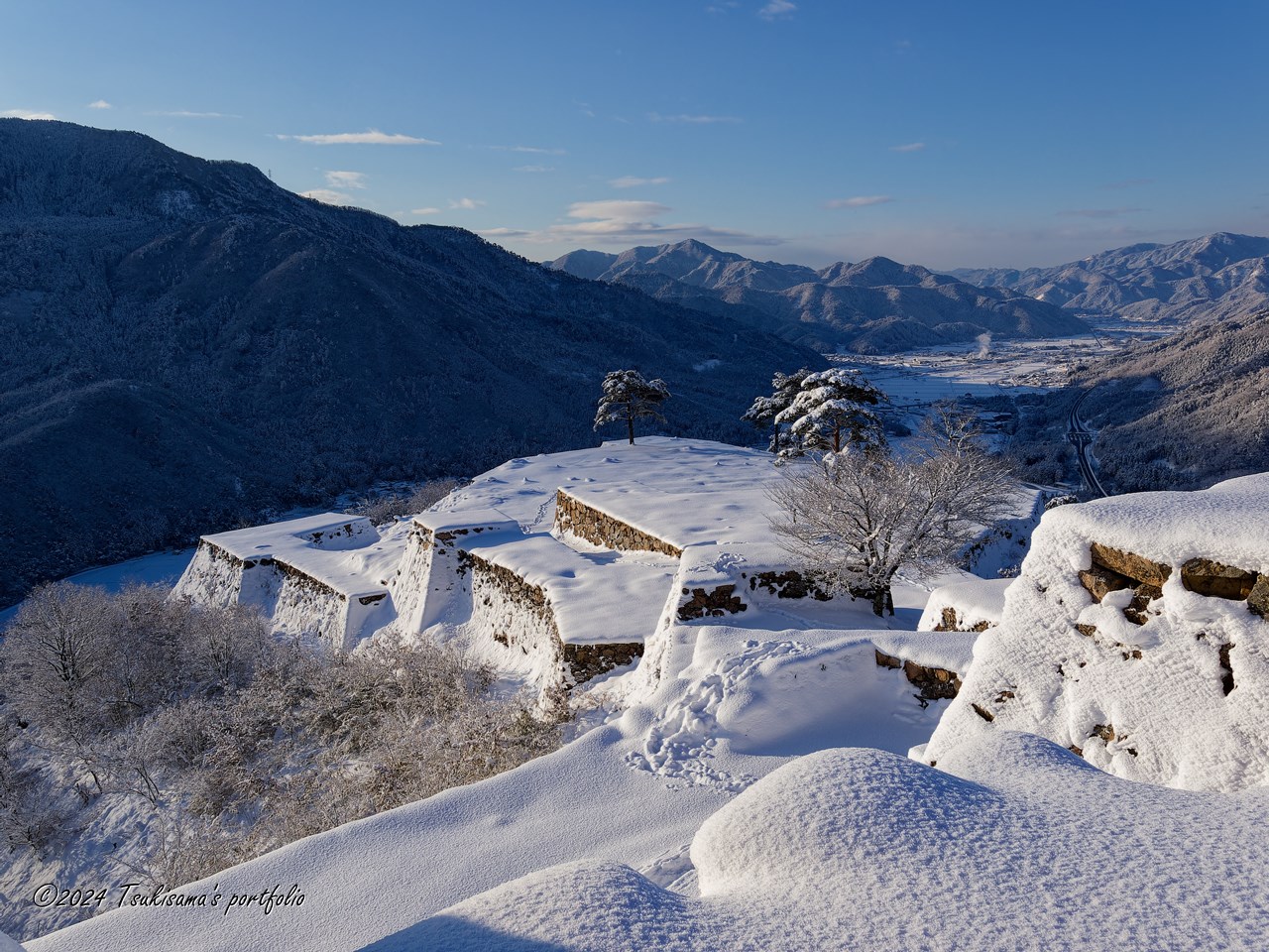 積雪した天空の城 竹田城跡 OLYMPUS E-5 + ZUIKO DIGITAL 14-54mm F2.8-3.5